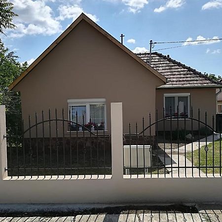 Vivien Apartman Fonyód Exteriör bild