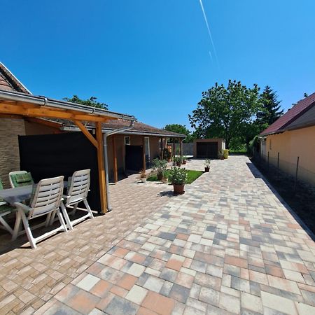 Vivien Apartman Fonyód Exteriör bild